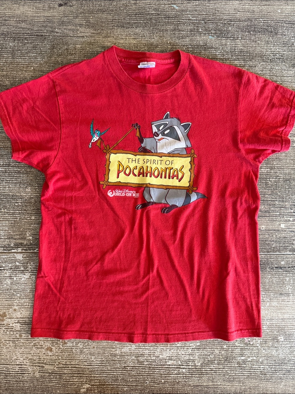 Vintage Walt Disney World on Ice Spirit of Pocahontas Meeko and Flit t shirt